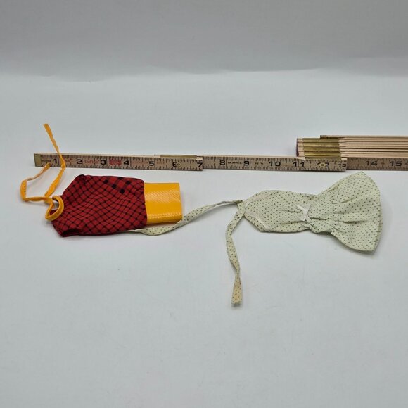 Vintage Barbie 1988 Fashion Clothes Set With Green Polka Dot Dress & Red Tatters - Picture 5 of 5